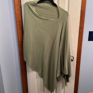 Large green no arm shawl
